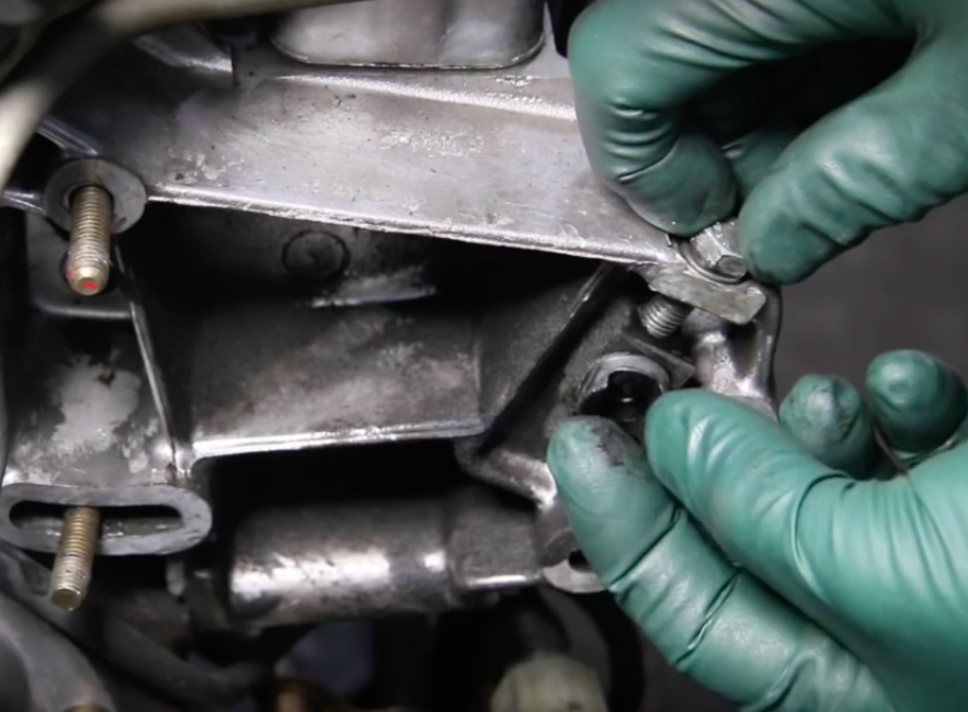 Power Steering Pump How to Perform a V Belt Adjustment Engine Problem